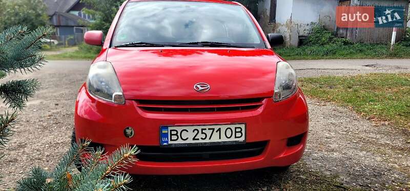 Седан Daihatsu Sirion 2007 в Стрые