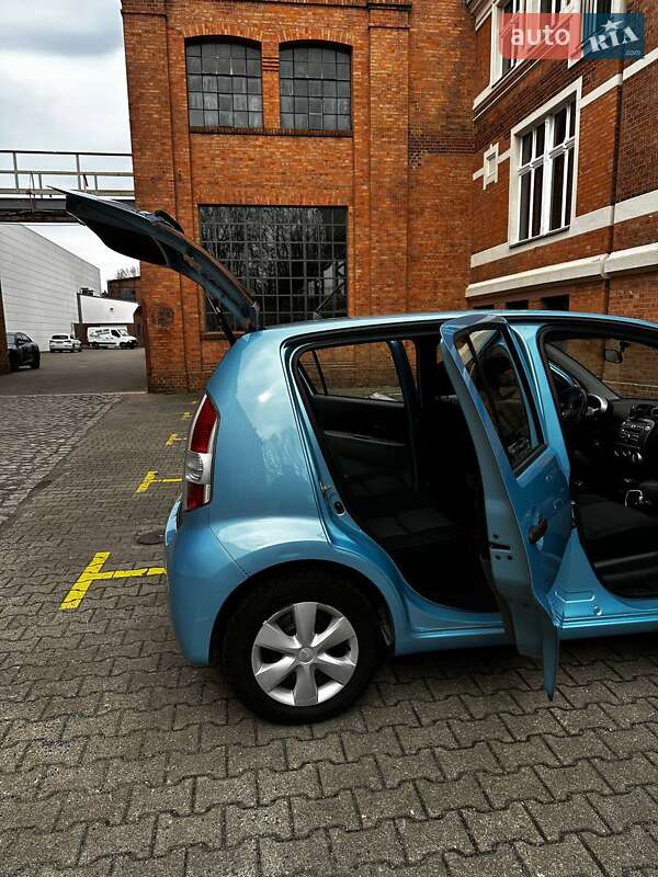 Седан Daihatsu Sirion 2008 в Ирпене