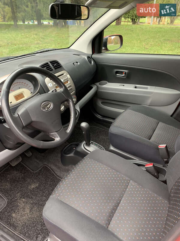 Хэтчбек Daihatsu Sirion 2010 в Ровно
