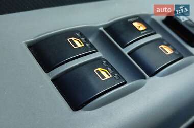 Хэтчбек Daihatsu Sirion 2007 в 