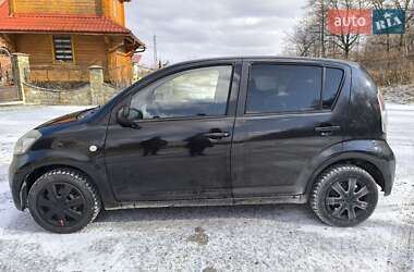 Хэтчбек Daihatsu Sirion 2007 в 
