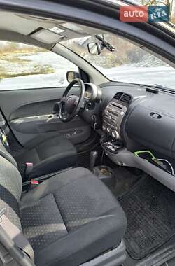 Хэтчбек Daihatsu Sirion 2007 в 