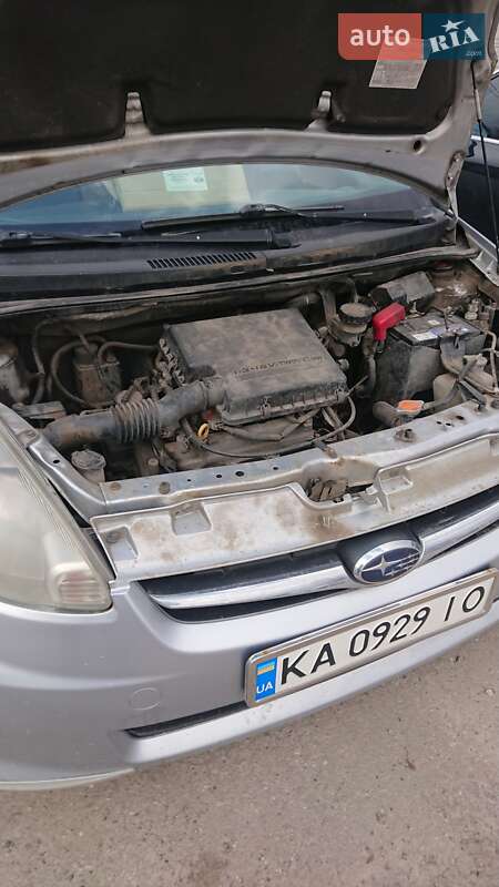 Хетчбек Daihatsu Sirion 2005 в Чугуєві