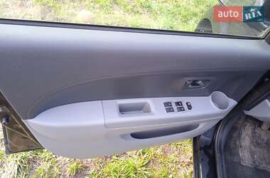 Хетчбек Daihatsu Sirion 2010 в 