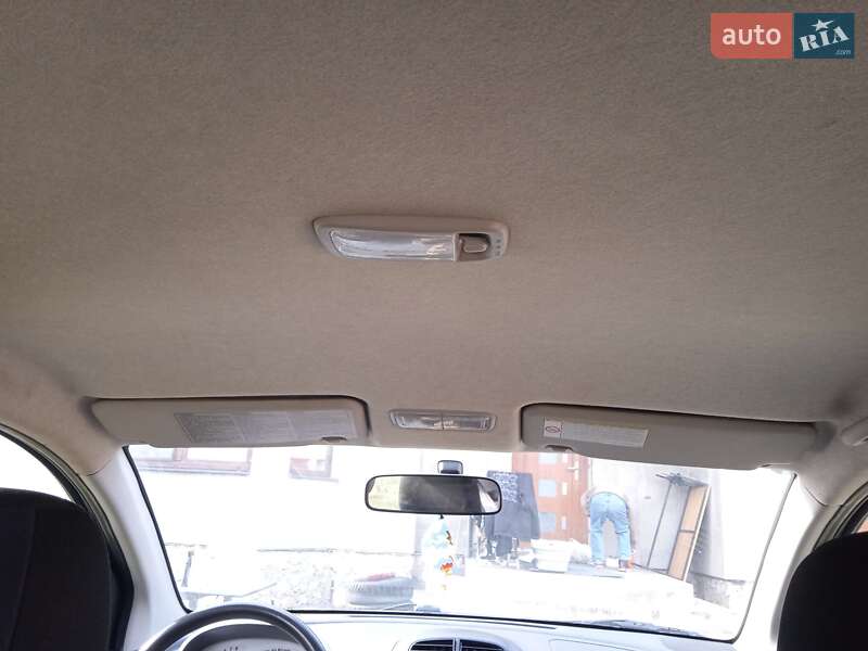 Хэтчбек Daihatsu Sirion 2010 в Тернополе