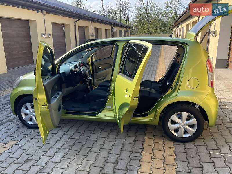 Хетчбек Daihatsu Sirion 2008 в Ізмаїлі