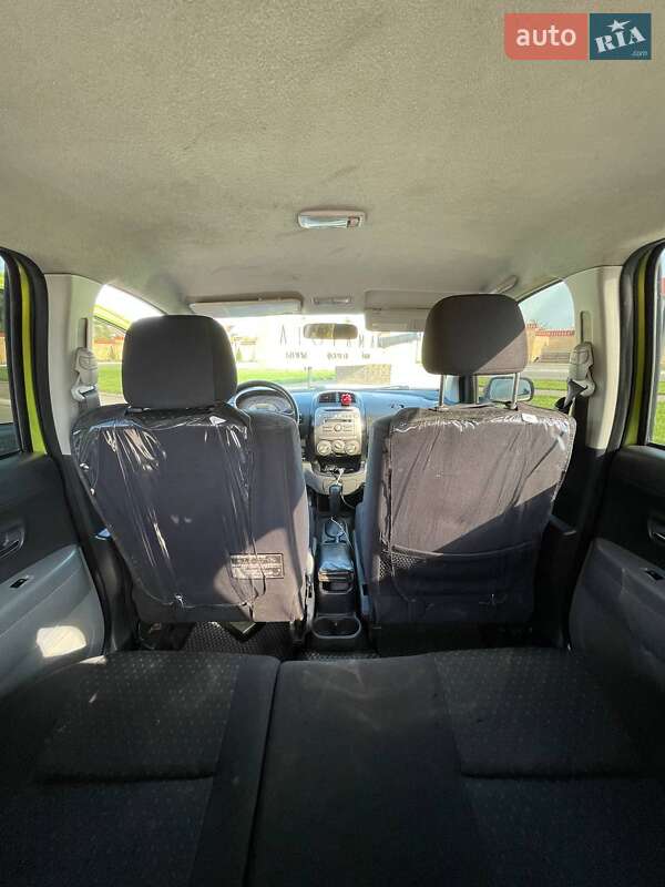 Хетчбек Daihatsu Sirion 2008 в Ізмаїлі