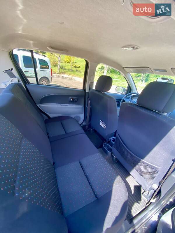 Хэтчбек Daihatsu Sirion 2008 в Одессе