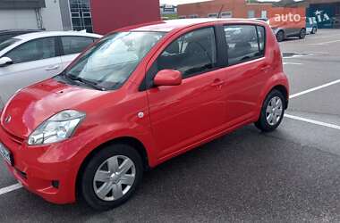 Хэтчбек Daihatsu Sirion 2008 в 