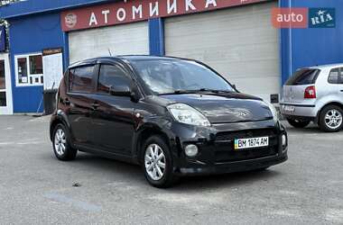 Хэтчбек Daihatsu Sirion 2008 в 