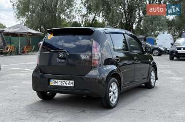 Хэтчбек Daihatsu Sirion 2008 в 