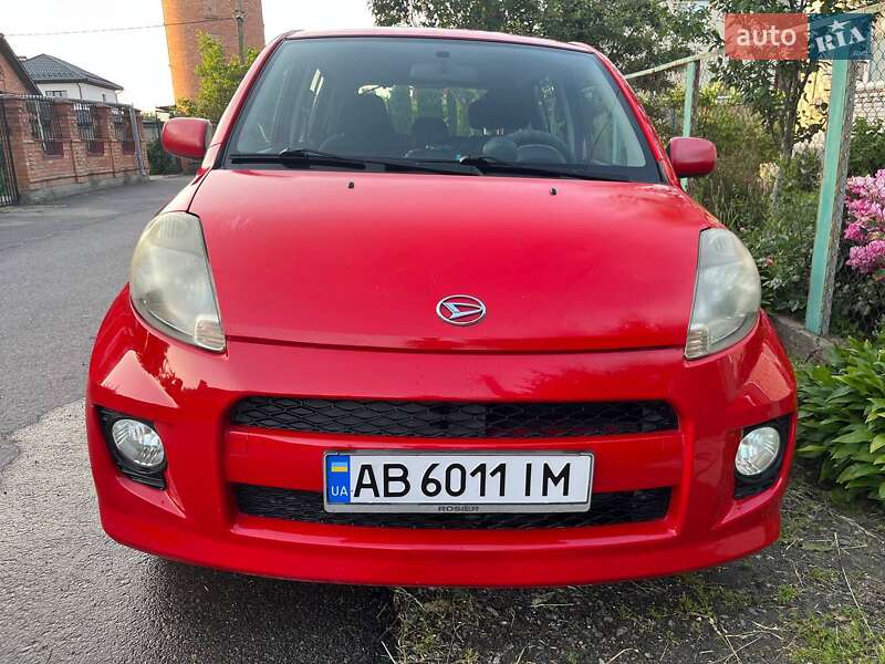 Хэтчбек Daihatsu Sirion 2006 в Гайсине