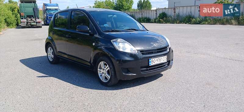 Хетчбек Daihatsu Sirion 2009 в Тернополі