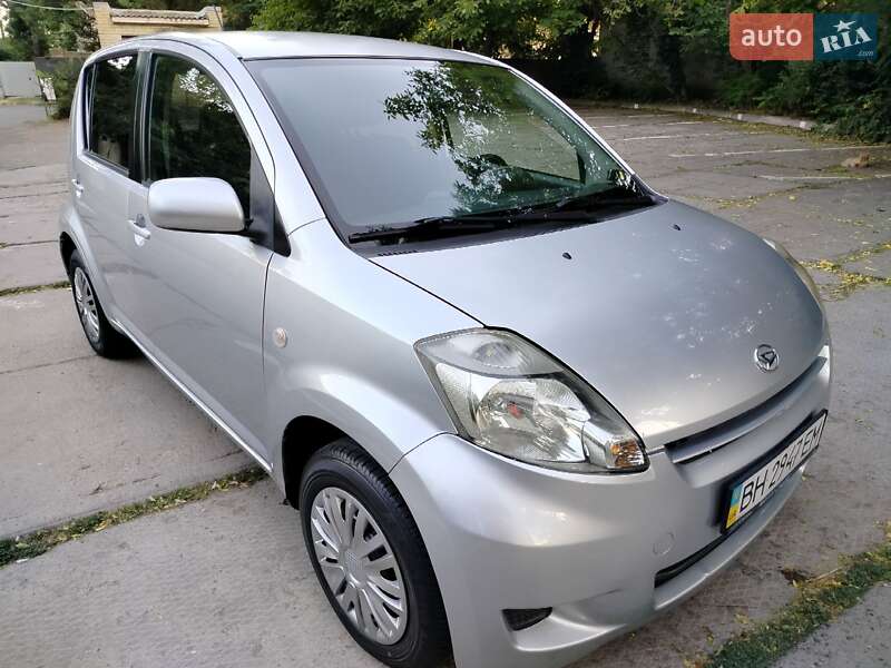 Хэтчбек Daihatsu Sirion 2008 в Одессе