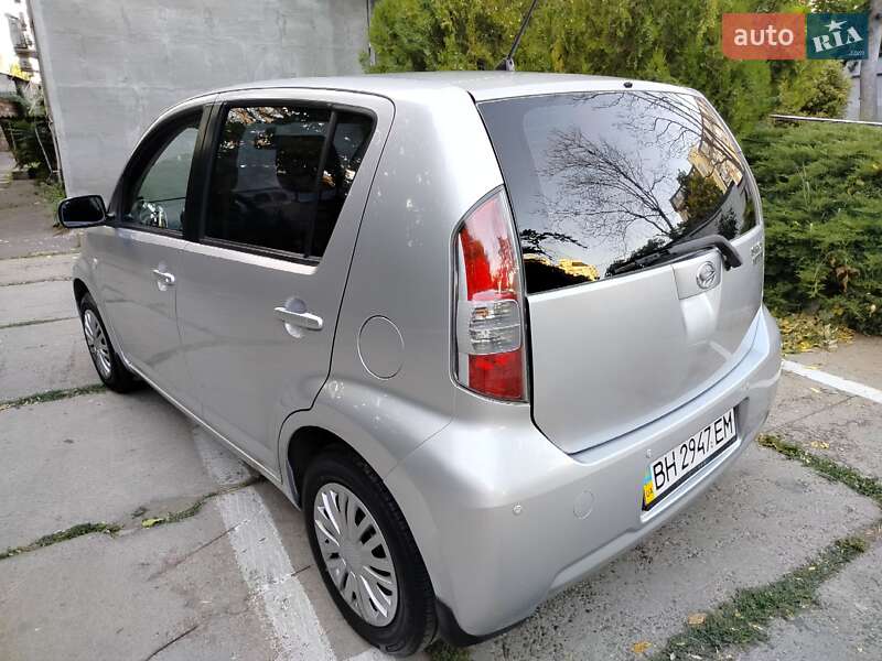 Хэтчбек Daihatsu Sirion 2008 в Одессе