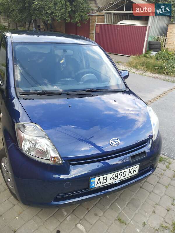 Хэтчбек Daihatsu Sirion 2006 в Виннице