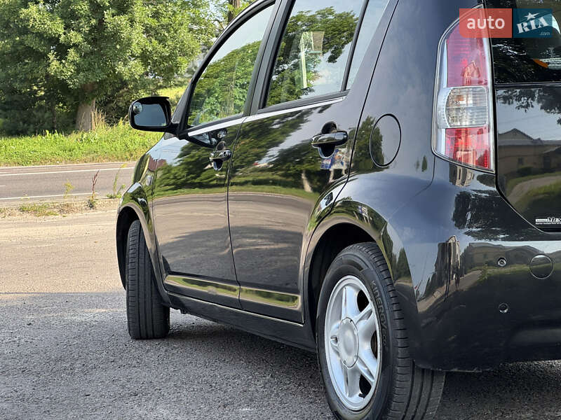 Хэтчбек Daihatsu Sirion 2007 в Львове