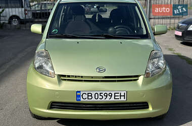 Хэтчбек Daihatsu Sirion 2005 в 