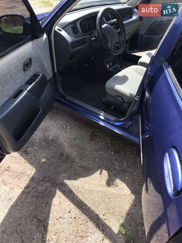 Хэтчбек Daihatsu Sirion 2001 в Кропивницком фото 7 Хэтчбек Daihatsu Sirion 2001 в Кропивницком