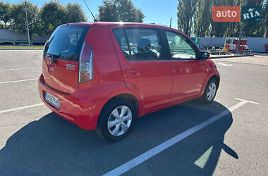 Хэтчбек Daihatsu Sirion 2008 в 