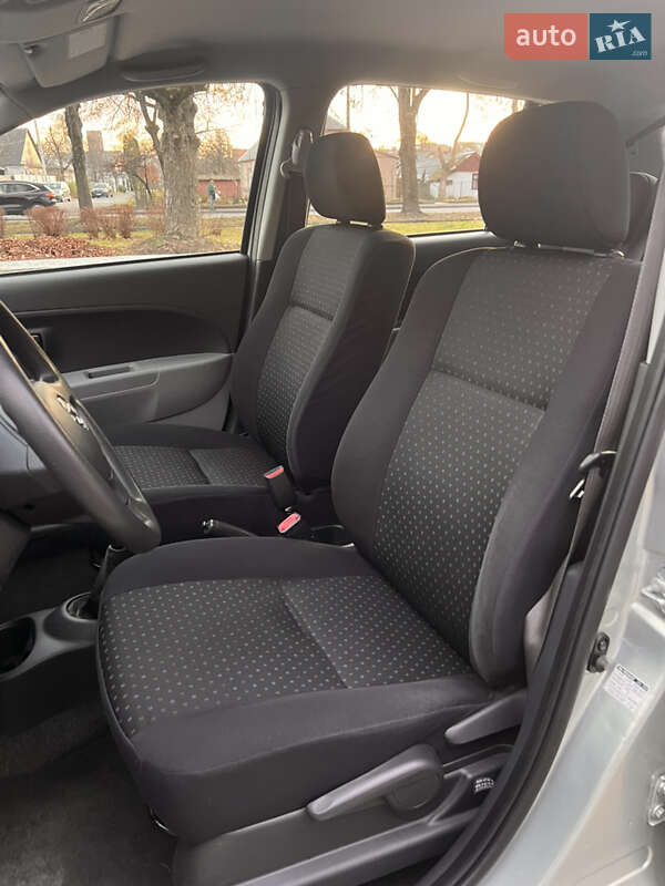 Хэтчбек Daihatsu Sirion 2007 в Ровно фото 17 Хэтчбек Daihatsu Sirion 2007 в Ровно