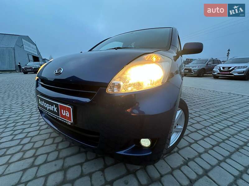 Хэтчбек Daihatsu Sirion 2005 в Львове