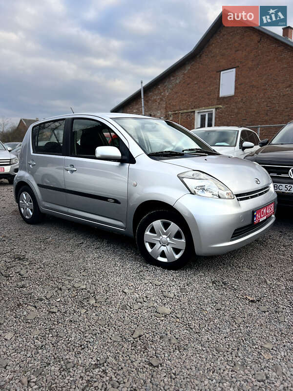 Хэтчбек Daihatsu Sirion 2006 в Львове