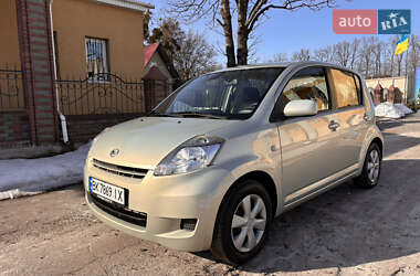 Хэтчбек Daihatsu Sirion 2007 в Ровно