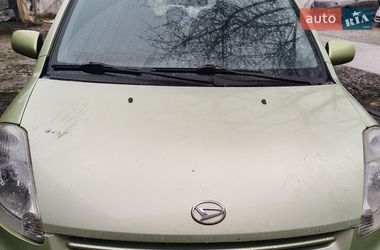 Хэтчбек Daihatsu Sirion 2005 в Черновцах