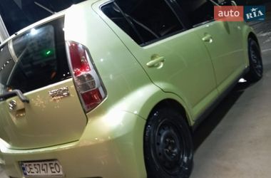 Хэтчбек Daihatsu Sirion 2005 в Черновцах