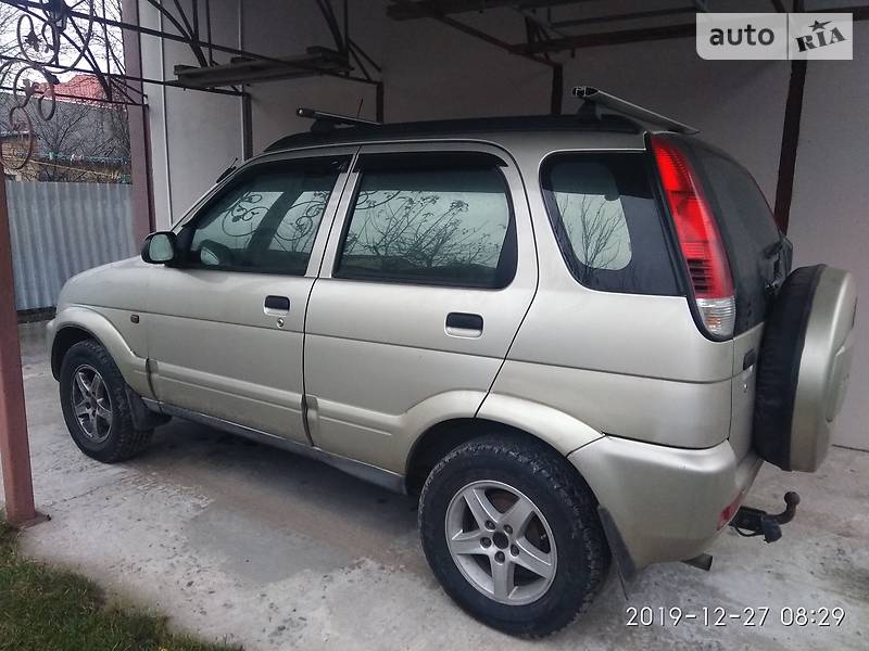 Позашляховик / Кросовер Daihatsu Terios 2003 в Києві