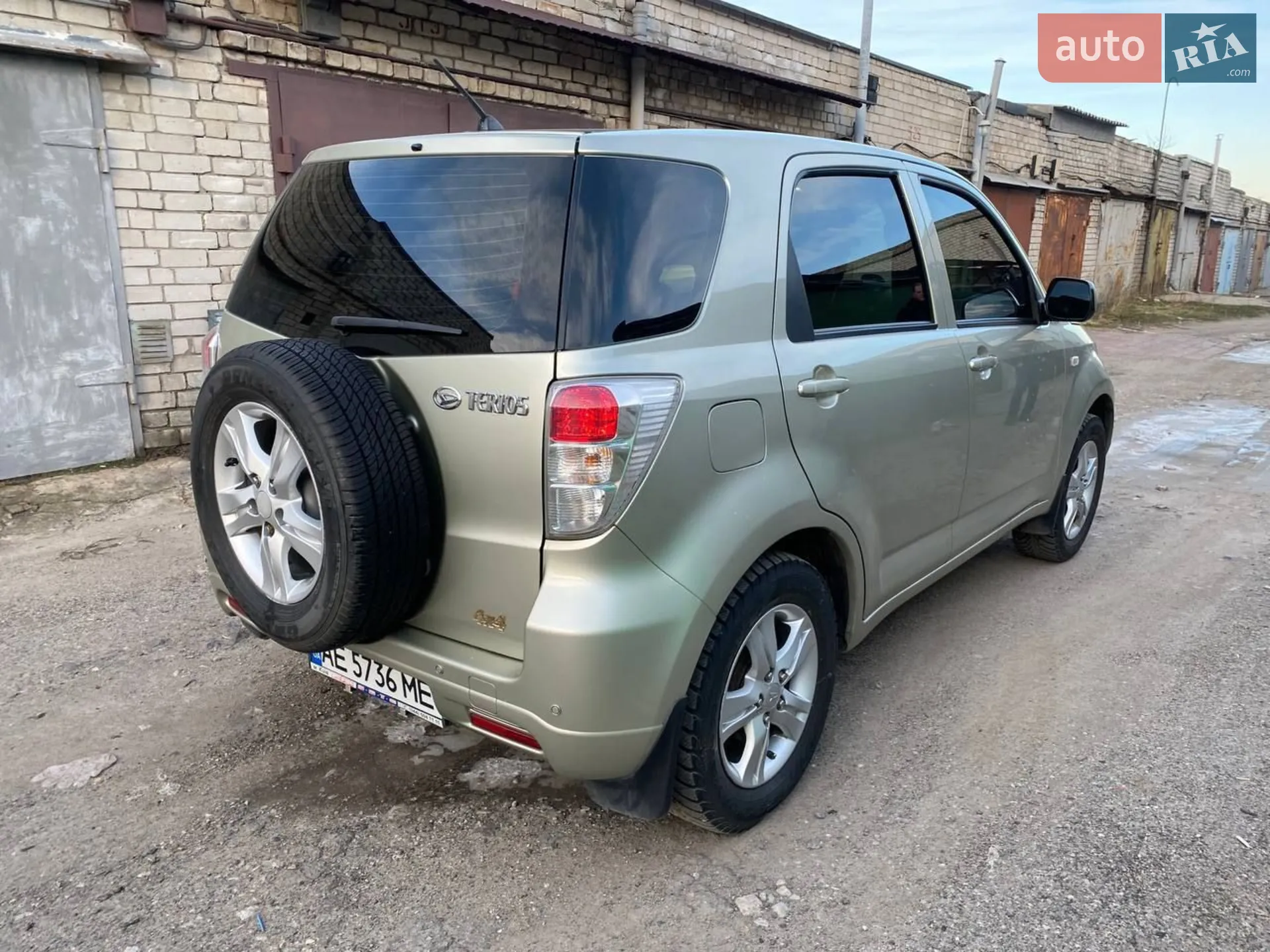 2010 Daihatsu Terios - мініатюра 4