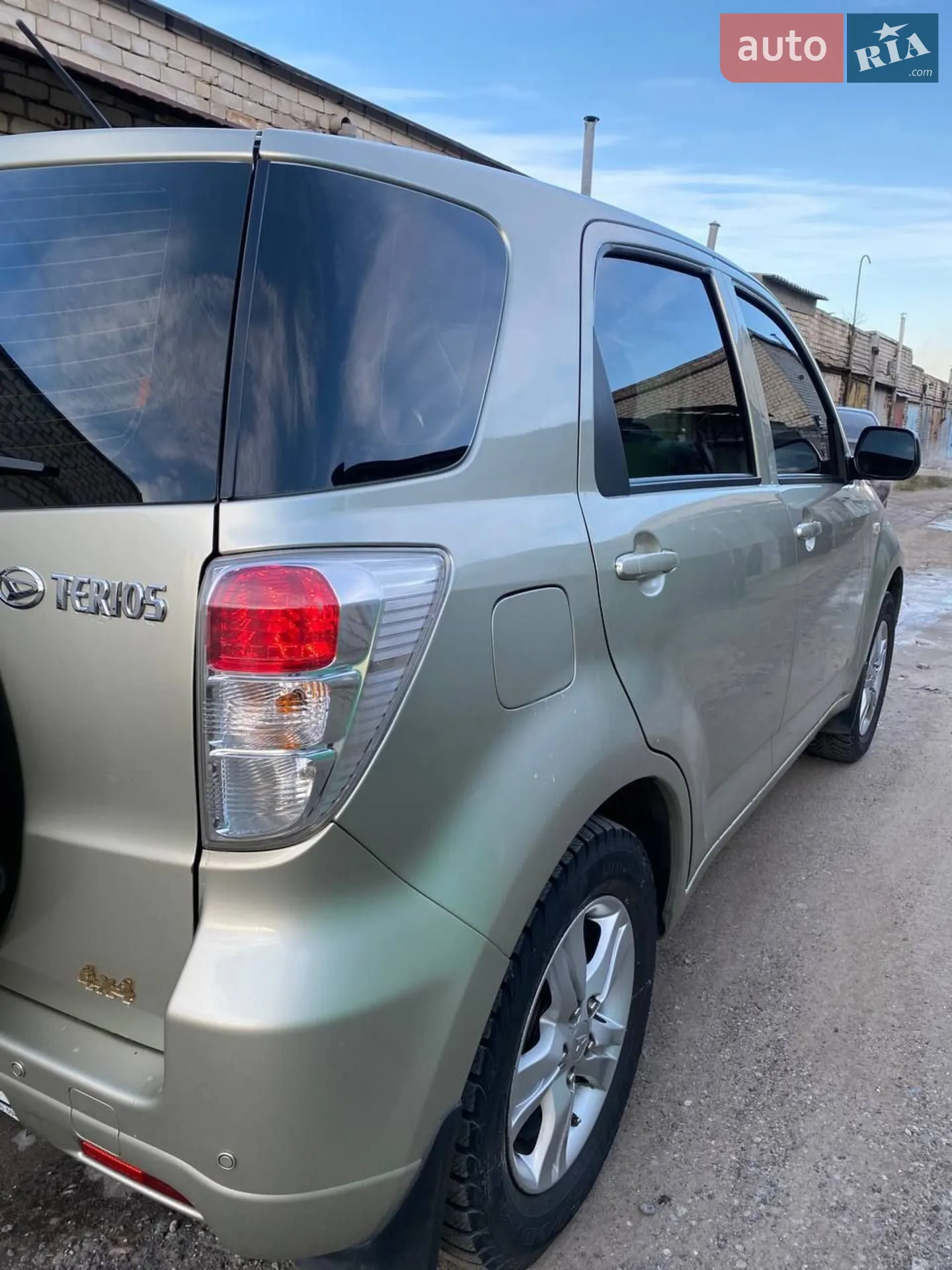 2010 Daihatsu Terios - мініатюра 12