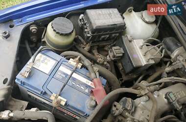 Внедорожник / Кроссовер Daihatsu Terios 2000 в 