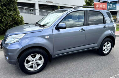 Позашляховик / Кросовер Daihatsu Terios 2010 в 