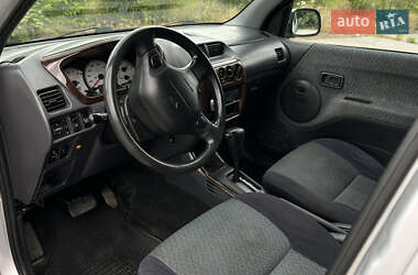 Внедорожник / Кроссовер Daihatsu Terios 2002 в 