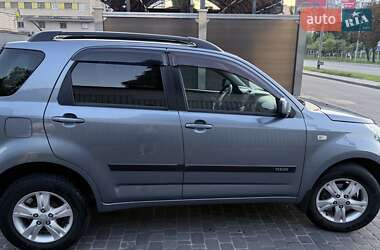 Внедорожник / Кроссовер Daihatsu Terios 2011 в 