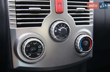Позашляховик / Кросовер Daihatsu Terios 2008 в 