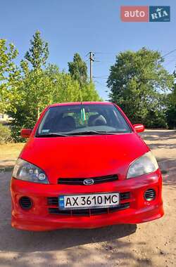 Микровэн Daihatsu YRV 2000 в 