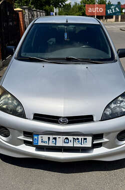 Микровэн Daihatsu YRV 2005 в 