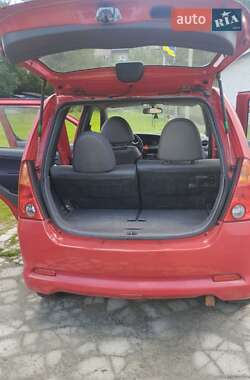 Микровэн Daihatsu YRV 2001 в 