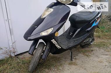 Скутер Defiant Cornel 2015 в 