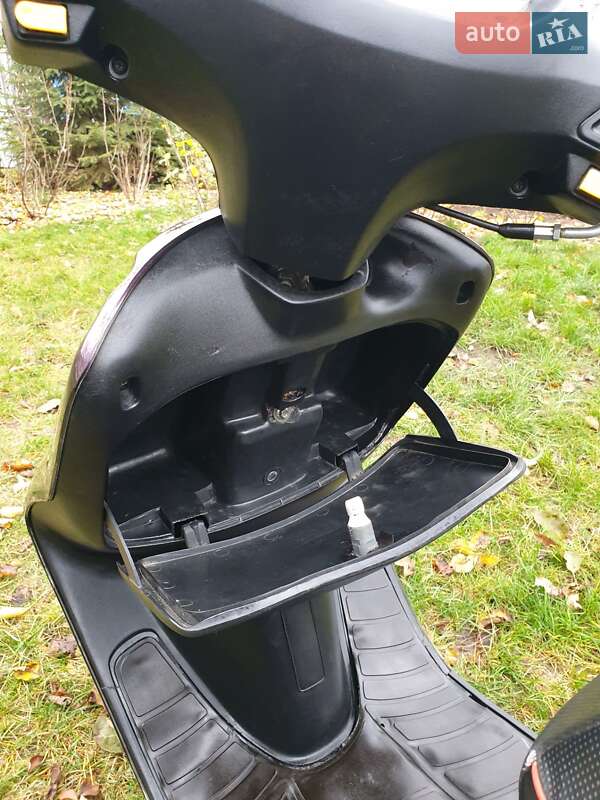 Скутер Defiant Kamei 2006 в Ржищеві