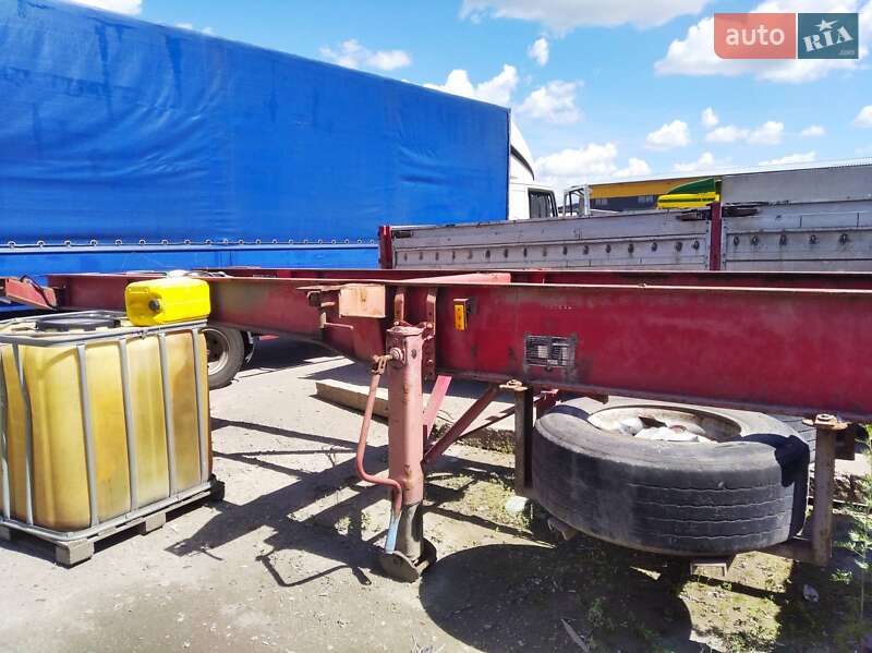 Контейнеровоз полуприцеп Dennison 40 FT 2001 в Черкассах