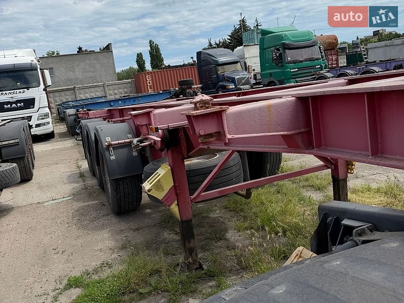 Контейнеровоз напівпричіп Dennison SDC 1998 в Одесі