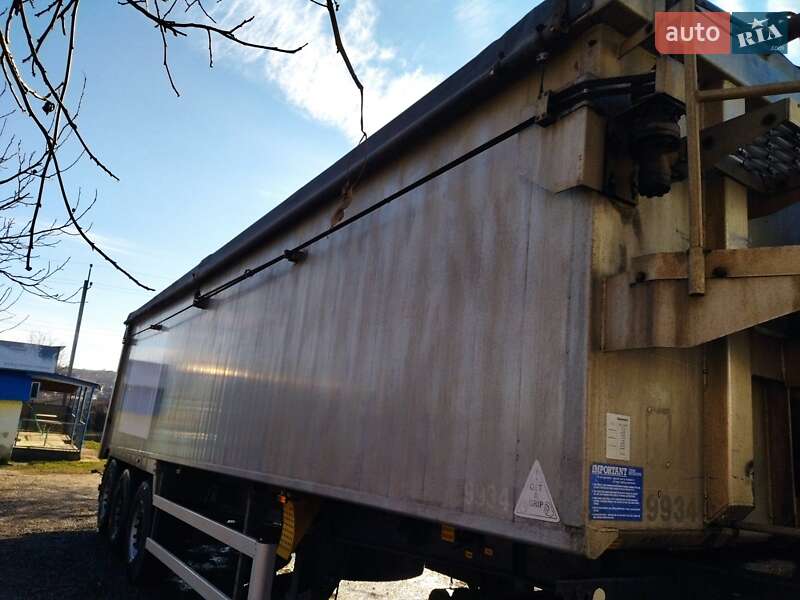 Самосвал прицеп Dennison Trailers 2006 в Первомайске