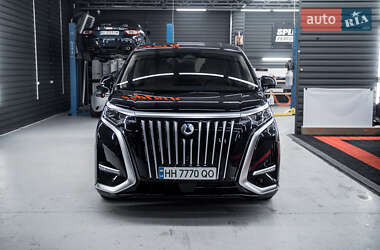 Минивэн Denza D9 2024 в Киеве