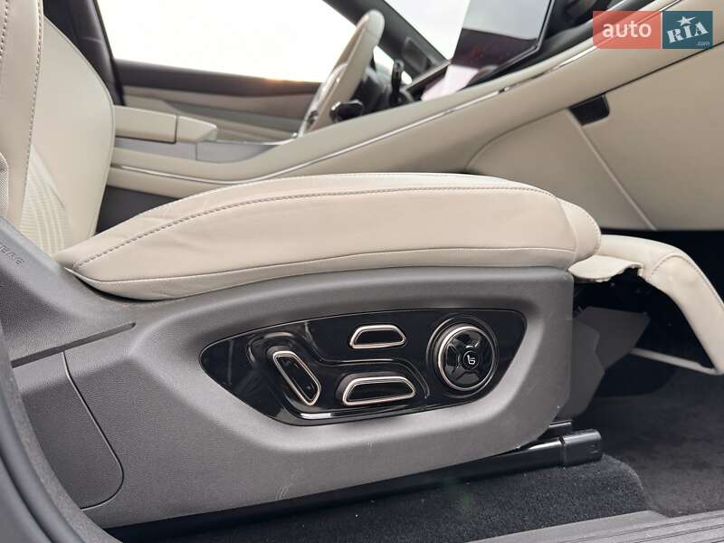 Позашляховик / Кросовер Denza N7 2023 в Києві