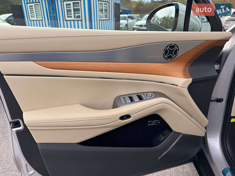 Позашляховик / Кросовер Denza N7 2023 в Львові фото 26 Позашляховик / Кросовер Denza N7 2023 в Львові