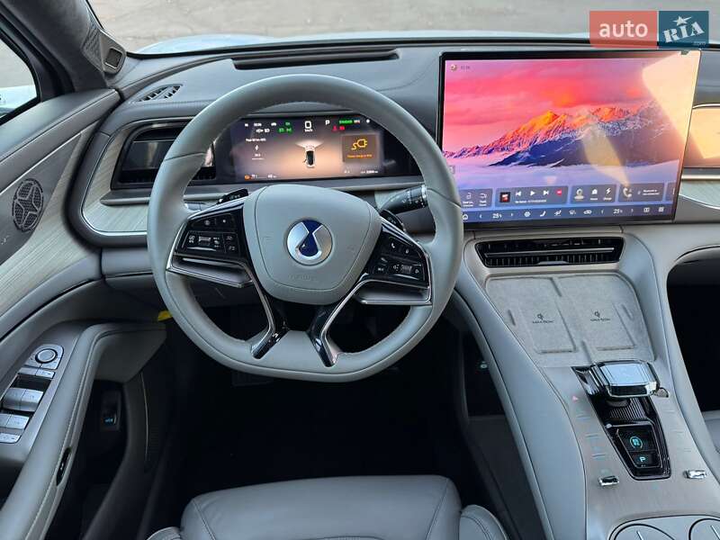 Позашляховик / Кросовер Denza N7 2023 в Києві фото 15 Позашляховик / Кросовер Denza N7 2023 в Києві